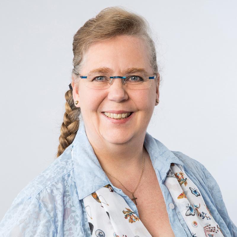 Dr. Ingrid Kreiser-Saunders